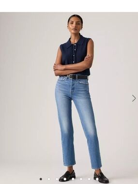 Levi's Wedgie Straight-Leg Light Blue Jeans